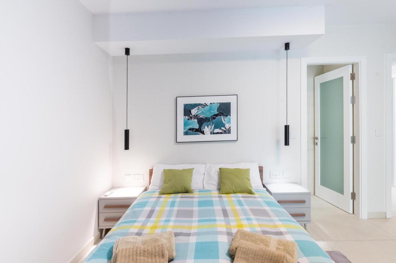 Seafront Luxury Apartment St. Paul's Bay Exterior foto